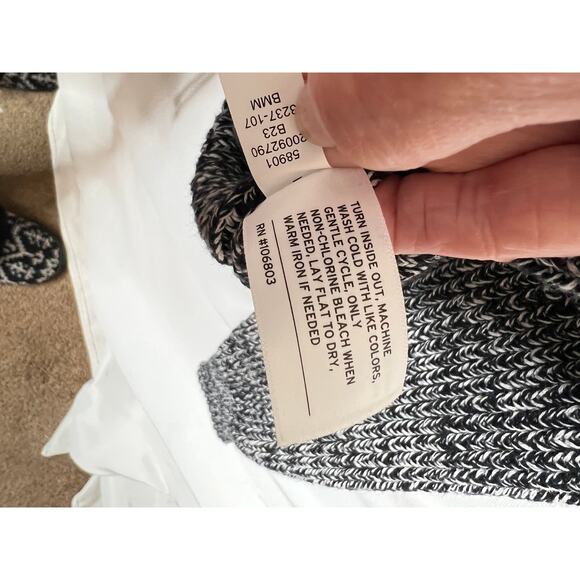 Duluth Trading size M cardigan button-up black/white/gray outdoors gorpcore - Picture 7 of 7